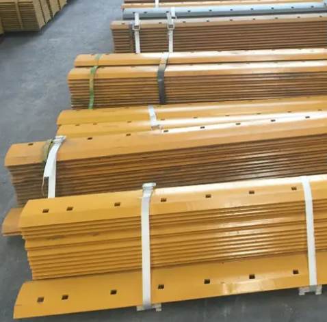 Применение зимой и на снегу: выбор подходящей режущей кромки автогрейдера для борьбы со льдом и слежавшимся снегом